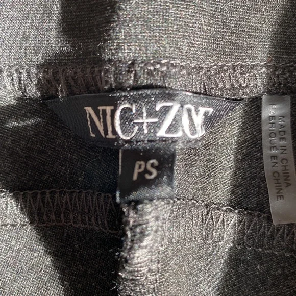 Slimming NIC+ZOE The Perfect Ponte Pant Knit Legging Style ALL1380P sz PS - Picture 3 of 8